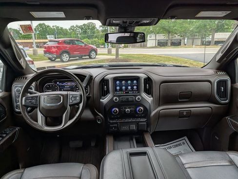 Used 2021 GMC Sierra 1500 Denali w/ Driver Alert Package II AWD/4WD image 15
