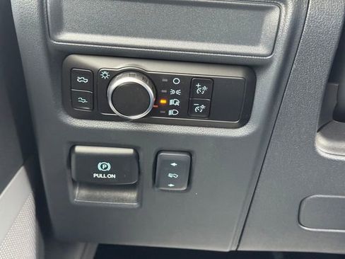 New 2025 Ford F150 Lightning Platinum image 28