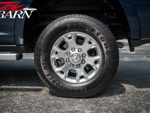 Used 2022 RAM 2500 Laramie AWD/4WD image 16