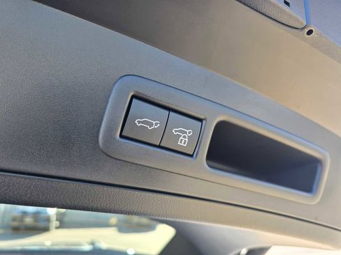 Used 2025 Lexus UX 300h AWD image 18