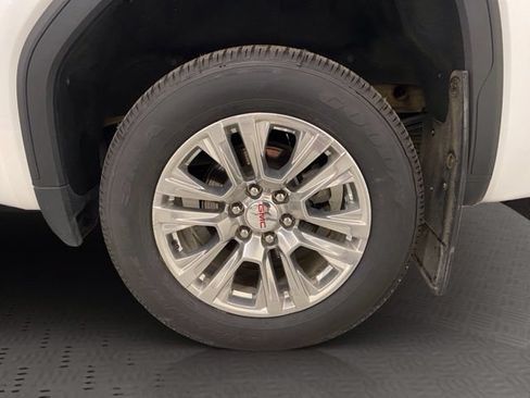 Used 2024 GMC Sierra 1500 Denali w/ Technology Package AWD/4WD image 38