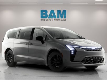 New 2027 Chrysler Pacifica Select