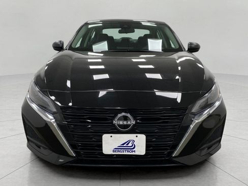 Certified 2025 Nissan Altima 2.5 SV FWD image 38