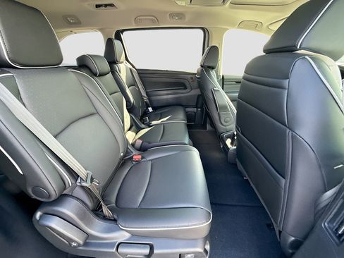 New 2026 Honda Odyssey Elite image 24
