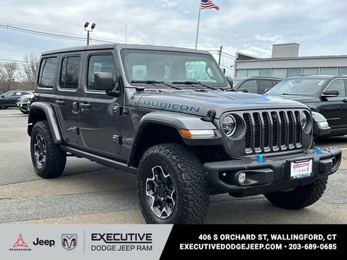 Used 2022 Jeep Wrangler Unlimited Rubicon 4xe AWD/4WD image 5