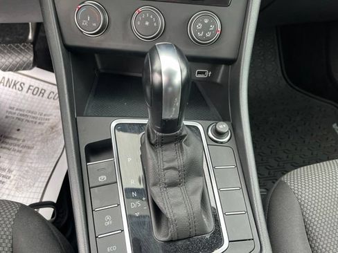 Used 2019 Volkswagen Jetta S w/ Driver Assistance Package FWD image 10