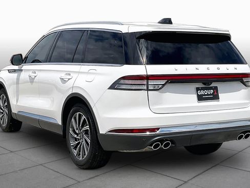 Used 2026 Lincoln Aviator 2WD image 11