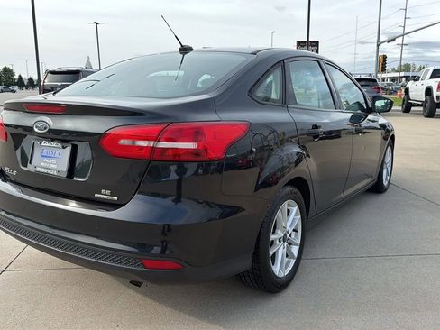 Used 2015 Ford Focus SE FWD image 17