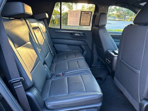 Used 2025 Chevrolet Tahoe LT AWD/4WD image 13