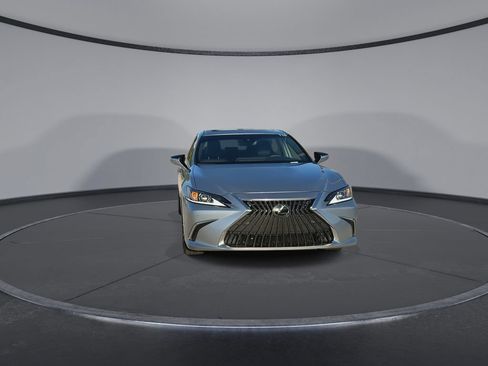 Used 2025 Lexus ES 350 w/ Premium Package FWD image 3