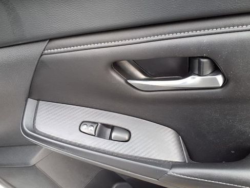 Used 2024 Nissan Sentra SV FWD image 26
