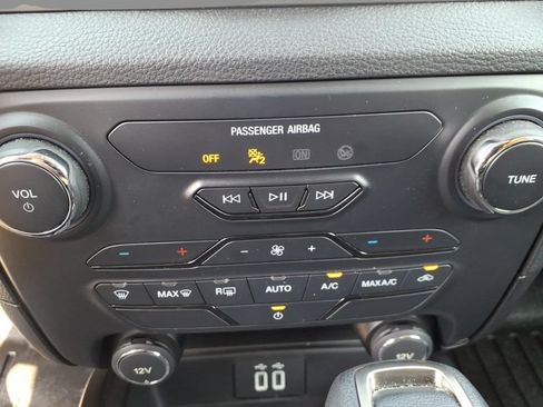 Used 2020 Ford Ranger XLT w/ Equipment Group 301A Mid AWD/4WD image 19