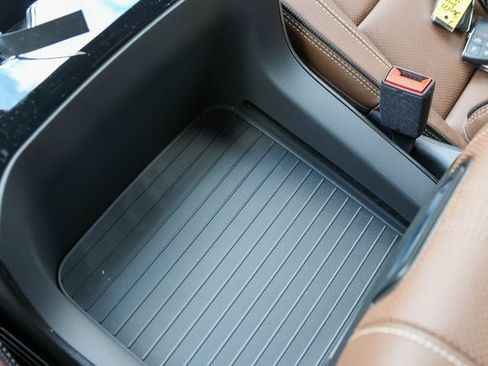 New 2026 Chevrolet Suburban High Country image 25