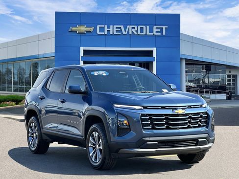 Certified 2025 Chevrolet Equinox LT FWD image 6