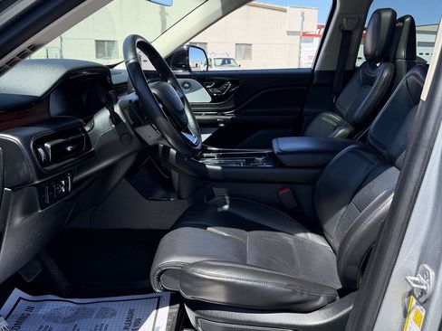 Used 2022 Lincoln Aviator Reserve w/ Equipment Group 201A AWD/4WD image 6