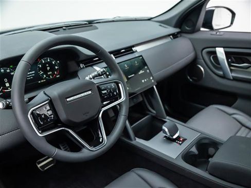New 2026 Land Rover Discovery Sport Landmark AWD/4WD image 16