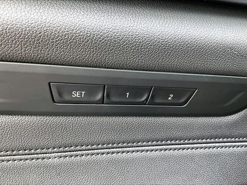 Used 2019 BMW 530i w/ Convenience Package image 34