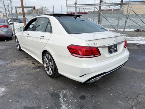 Used 2014 Mercedes-Benz E 350 4MATIC Sedan image 4