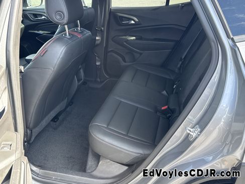 Used 2025 Chevrolet Trax RS w/ Driver Confidence Package image 24