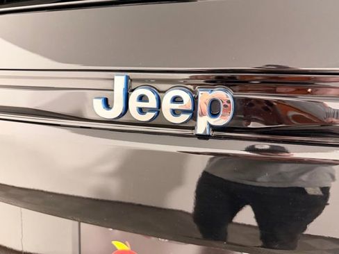 Used 2022 Jeep Grand Cherokee Limited 4xe AWD/4WD image 9