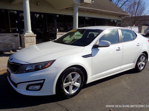Used 2015 Kia Optima LX image 1