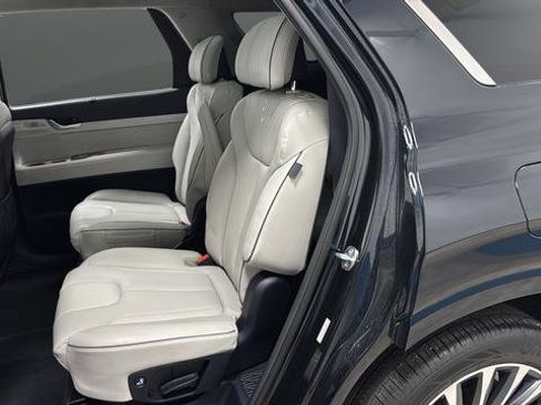 Used 2025 Hyundai Palisade Calligraphy image 23