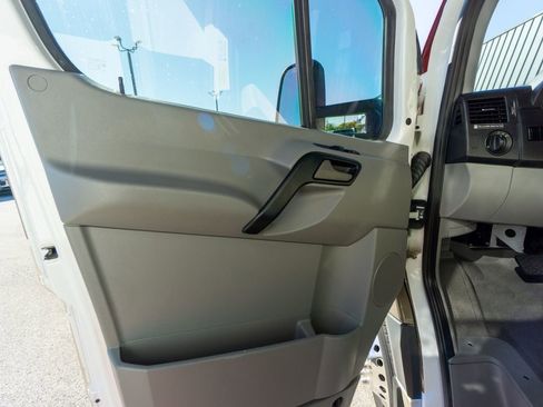 Used 2017 Mercedes-Benz Sprinter 3500 image 11