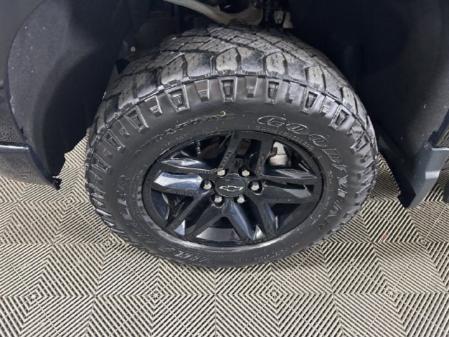 Used 2023 Chevrolet Silverado 1500 Custom Trail Boss w/ LPO, Dark Essentials Package AWD/4WD image 10