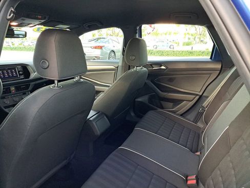 Used 2023 Volkswagen Jetta Sport image 8