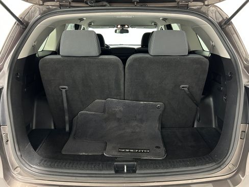 Used 2019 Kia Sorento AWD w/ LX Convenience Package image 30
