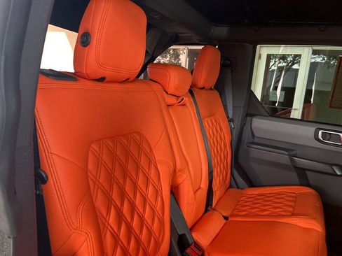 Used 2024 Ford Bronco Black Diamond image 35