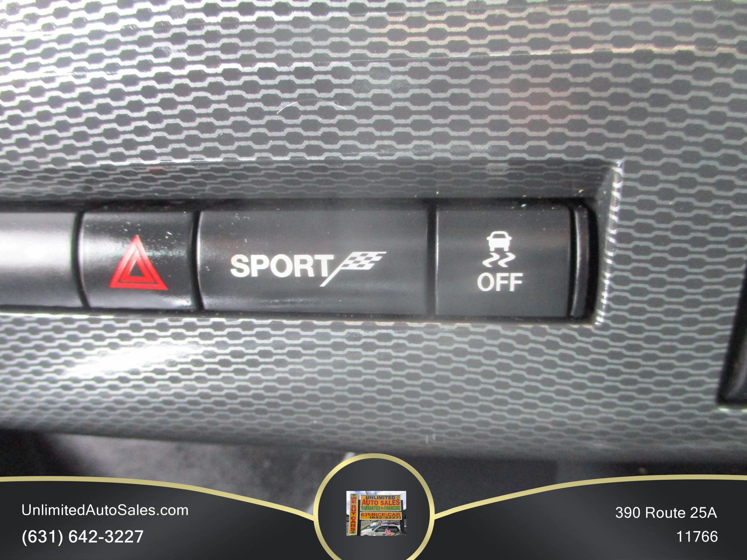 Used 2012 Dodge Challenger R/T RWD image 12