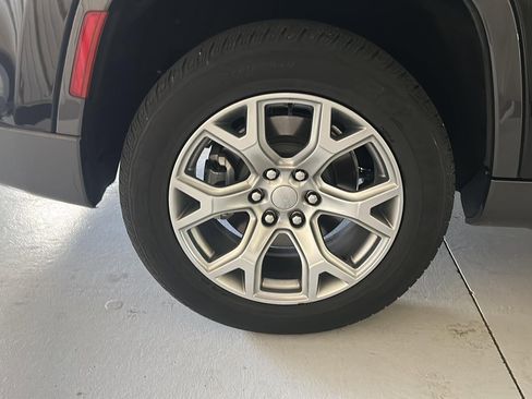 Used 2022 Jeep Wagoneer Series II image 27