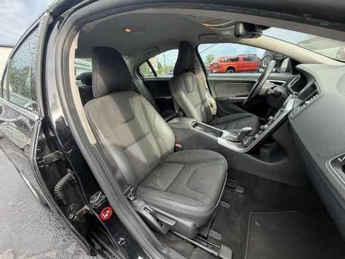 Used 2013 Volvo S60 T5 FWD image 7