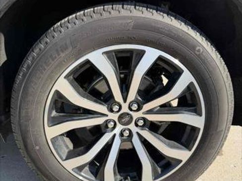 Certified 2023 Ford Explorer ST-Line w/ Class IV Trailer Tow Package image 9