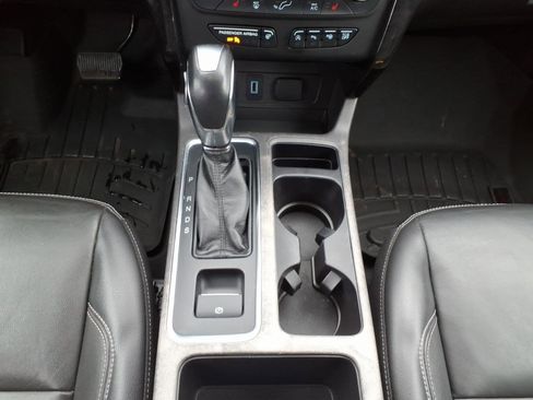 Used 2019 Ford Escape Titanium w/ U9j03 - Titanium Tow Package image 20