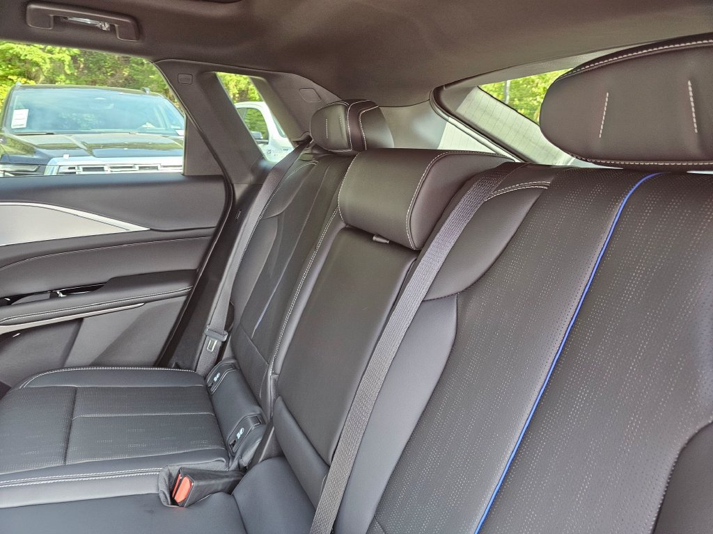 New 2027 Cadillac Lyriq Sport AWD/4WD image 21