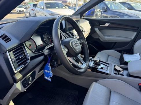 Used 2023 Audi Q5 2.0T Premium w/ Convenience Package image 24