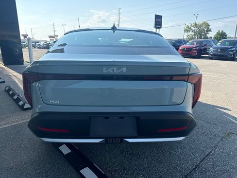Used 2025 Kia K4 FWD image 4