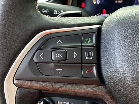 Used 2024 Jeep Grand Cherokee L Limited AWD/4WD image 27