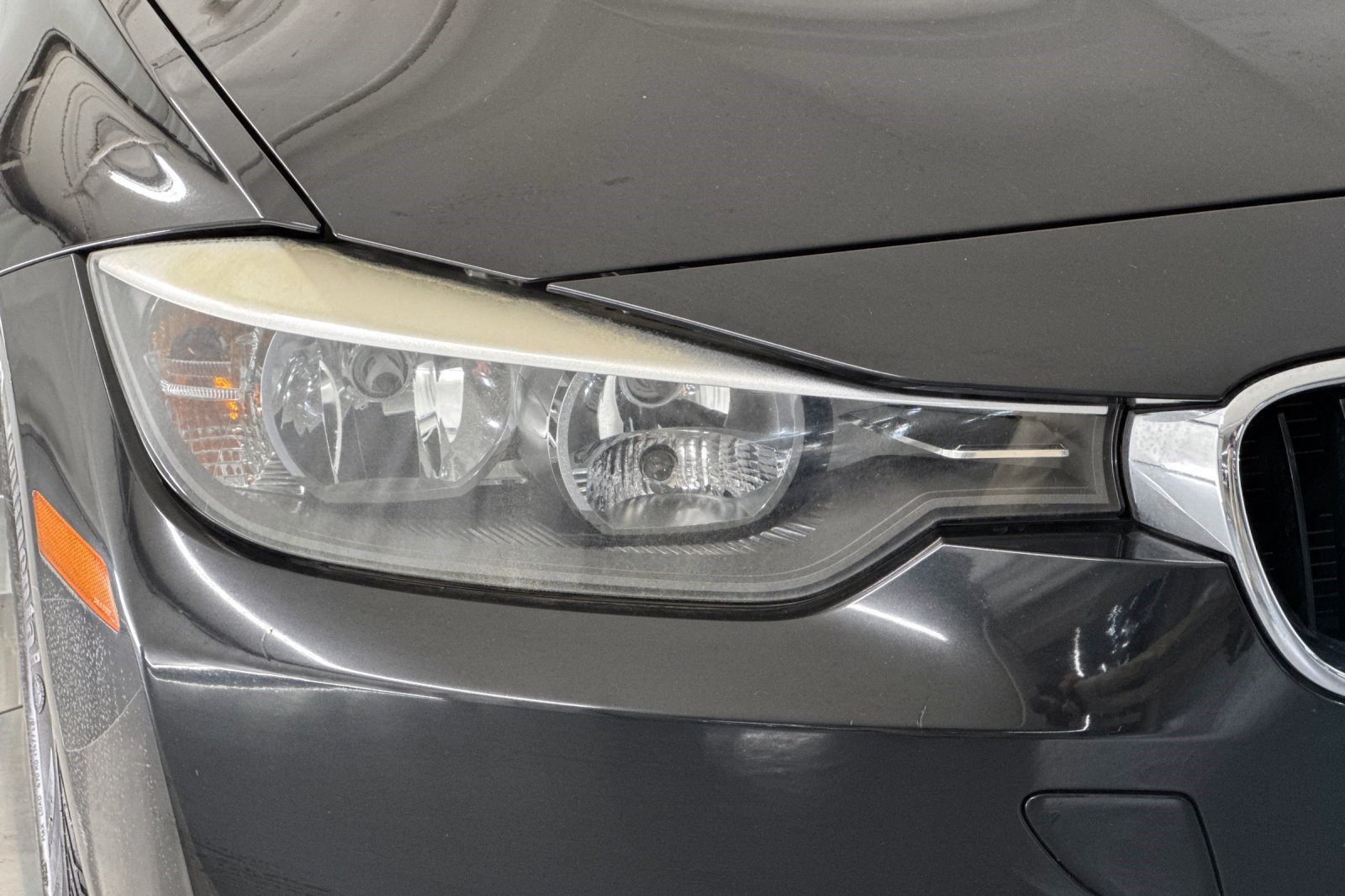 Used 2013 BMW 320i Sedan RWD image 12