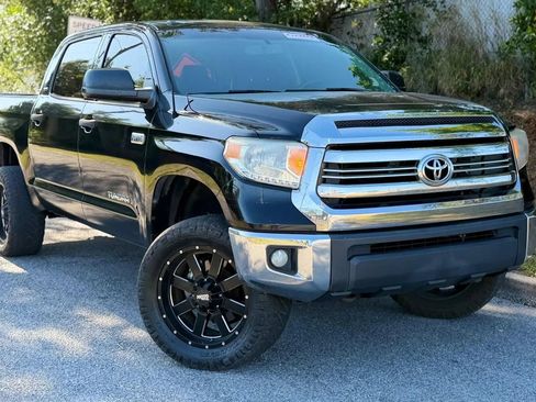 Used 2016 Toyota Tundra SR5 w/ SR5 Upgrade Package AWD/4WD image 2