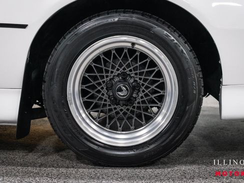 Used 1991 Pontiac Firebird Trans Am RWD image 12