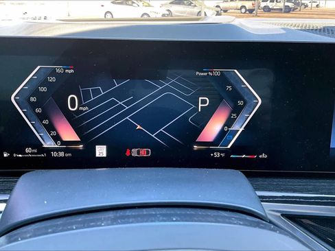 Used 2025 BMW X6 xDrive40i w/ Climate Comfort Package image 23