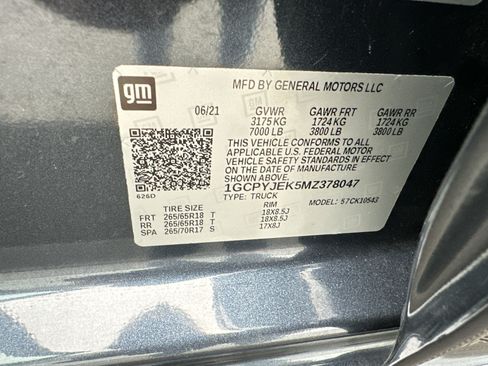Certified 2021 Chevrolet Silverado 1500 LT AWD/4WD image 24