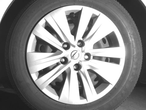 Used 2025 Nissan Sentra S FWD image 12