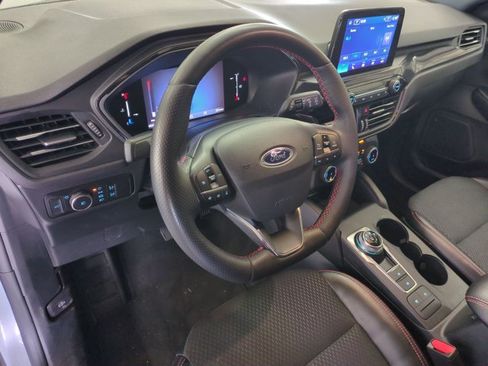 Used 2025 Ford Escape ST-Line Select AWD/4WD image 6