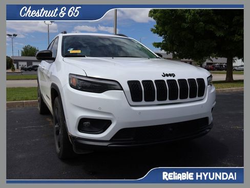 Used 2023 Jeep Cherokee Altitude Lux w/ Lux Elite Package AWD/4WD image 1