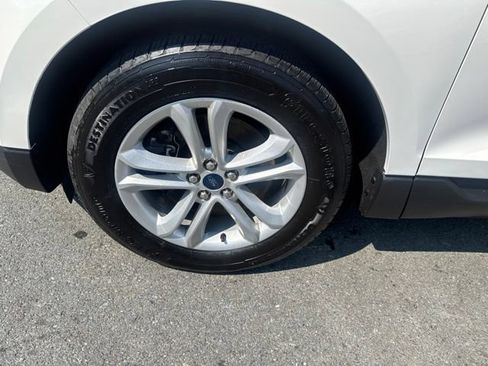Used 2020 Ford Edge SEL w/ Convenience Package AWD/4WD image 12