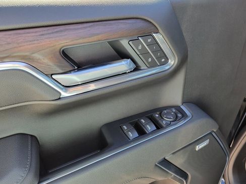 New 2026 GMC Sierra 1500 SLT w/ SLT Premium Plus Package image 14